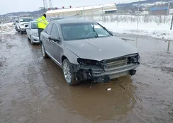 YV1992AH6A1127600: 44312271