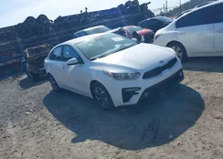 3KPF24AD2ME352927: 44314163