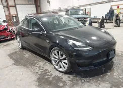 5YJ3E1EB4JF110048: 44315400