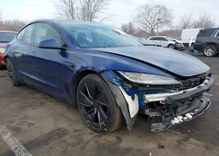 5YJ3E1ET9RF830966: 44316682