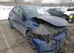 5YJYGAEE1MF281564: 44318478