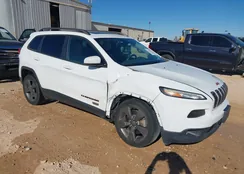 1C4PJLCB4GW283827: 44319753