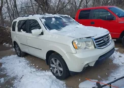 5FNYF4H97CB052842: 44323927