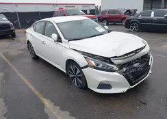 1N4BL4DV3MN330971: 44325444