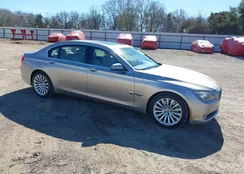 WBAKB8C52CC964494: 44324741