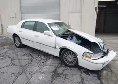 1LNHM81W83Y648227: 44326532