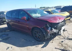 2C4RC1FG6JR306572: 44325818