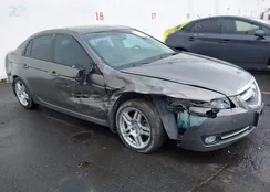 19UUA66227A046302: 44327697