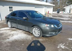 1HGCR2F83DA178594: 44329737