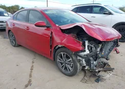 3KPF24AD5NE451470: 44331757