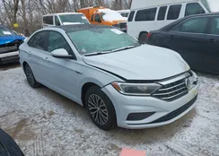 3VWE57BU7KM076814: 44333747