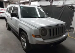 1C4NJPBB5DD255722: 44335375