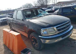 1FTRX27L1WKA36856: 44337583