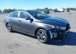 3KPF24AD7PE631469: 44340058