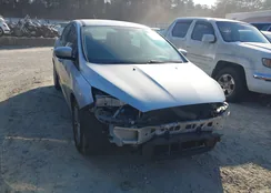 1FADP3F28JL272860: 44343573