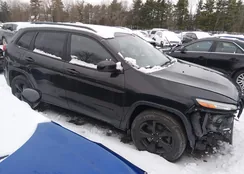 1C4PJMCS7GW102077: 44345962