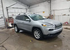 1C4PJMCS7GW253887: 44349986