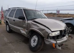 1GNDT13W812217761: 44351407