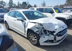 3FA6P0G72HR260054: 44353038