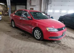 3VWDP7AJ8CM385836: 44354074