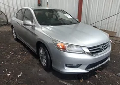 1HGCR2F86DA121404: 44354896