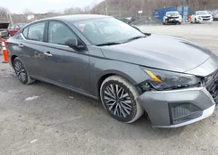 1N4BL4DV8SN380942: 44366427