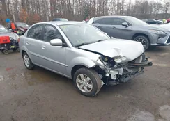 KNADH4A30B6753034: 44365737