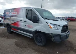 1FTYR1YM8JKA64881: 44367244