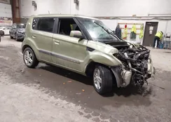 KNDJT2A27A7050684: 44366813