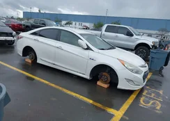 KMHEC4A4XDA079937: 44368605