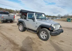 1J4FA24157L196557: 44369730