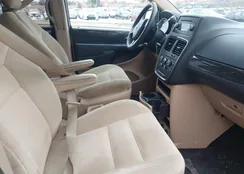 2C4RDGBG6GR257579: 44374430