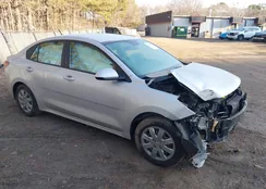 3KPA24AD0PE539369: 44379294