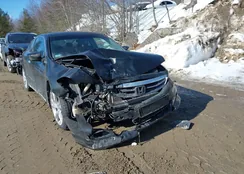 1HGCS2A85BA005894: 44379649