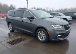 2C4RC1BG8NR111245: 44381256