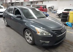 1N4AL3AP0DN530637: 44381394