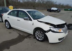 3LNHL2GC4CR825822: 44380510