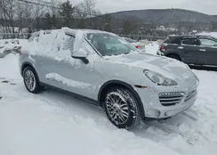 WP1AA2A24BLA08261: 44382602