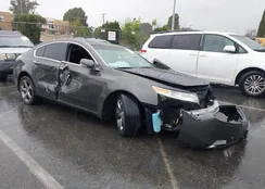 19UUA9F5XBA001368: 44383884