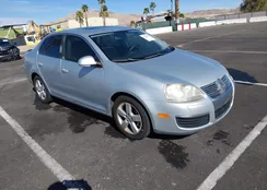 3VWRM71K08M038306: 44385319