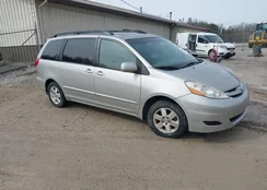 5TDZK22C58S128831: 44385484