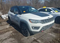 3C4NJDDB0MT569686: 44384549