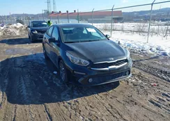 3KPF24AD2ME369419: 44384574