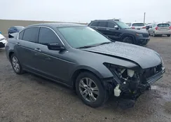 1HGCP2F4XAA003242: 44388127