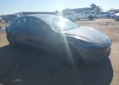 5YJ3E1EA4RF735911: 44388852