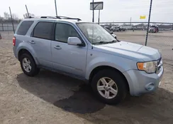 1FMCU49H78KA66851: 44390597