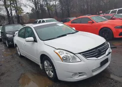 1N4AL2AP5BN473438: 44392137