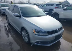 3VWLL7AJ9DM387006: 44395770