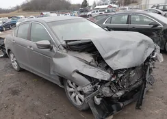 1HGCP2F83AA054097: 44397137