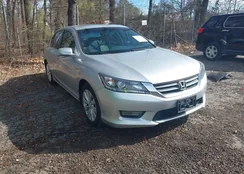 1HGCR2F72DA278497: 44396565